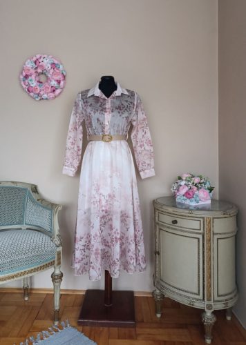 Asia virágos ruha övvel