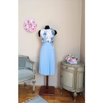 Pliszírozott szoknya övvel világoskék