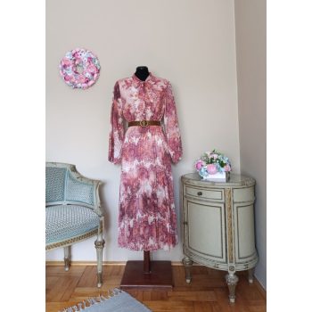 Nora pliszírozott szoknyás ruha övvel