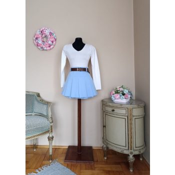 Szoknyanadrág övvel