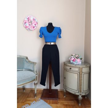 Sporty nadrág övvel