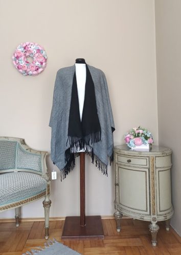 Kettő az egyben poncsó