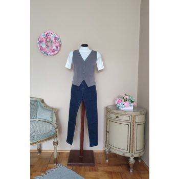 Karcsúsított mellény szürke