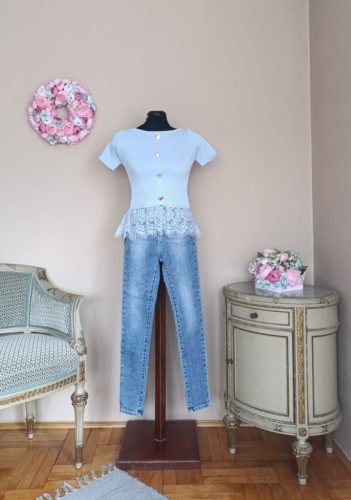 Candy felső csipkével