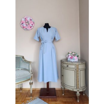 Leila ruha világoskék