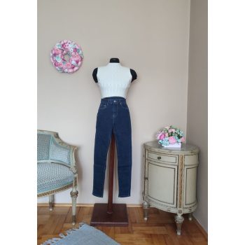 Ujjatlan felső krém (kötött)