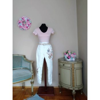 Nadrág virágos hímzéssel 