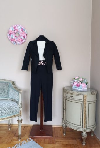 Dia velúr hatású kabátka fekete