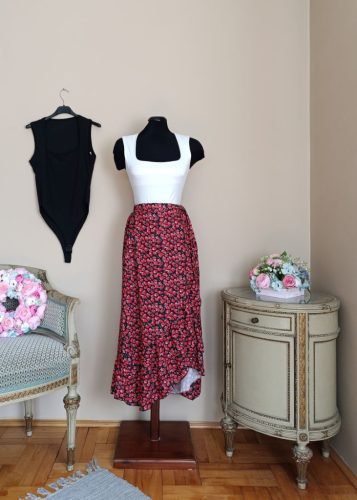 Elegant trikós body 
