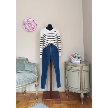 Csíkos pulcsi bézs-fekete