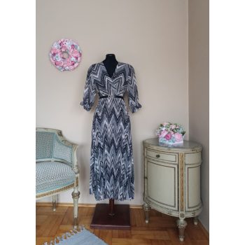 Adele pliszírozott szoknyás ruha